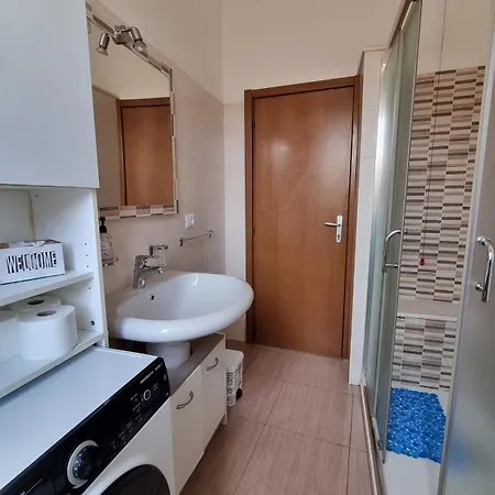 Apartment 130m, 2 Bagni, Aria Condizionata, Bici *